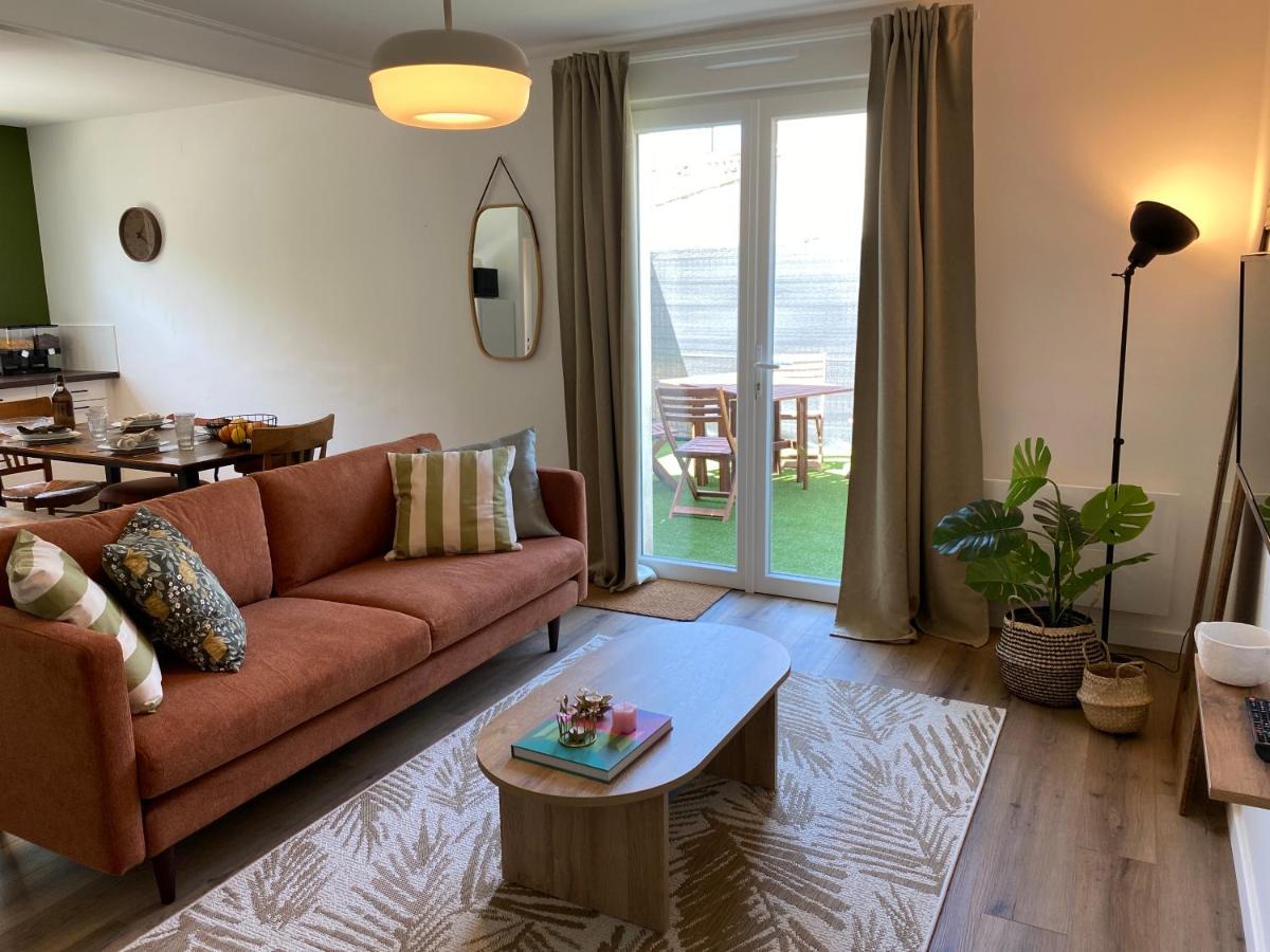 Le Cinquieme Vila Bressuire Exterior foto
